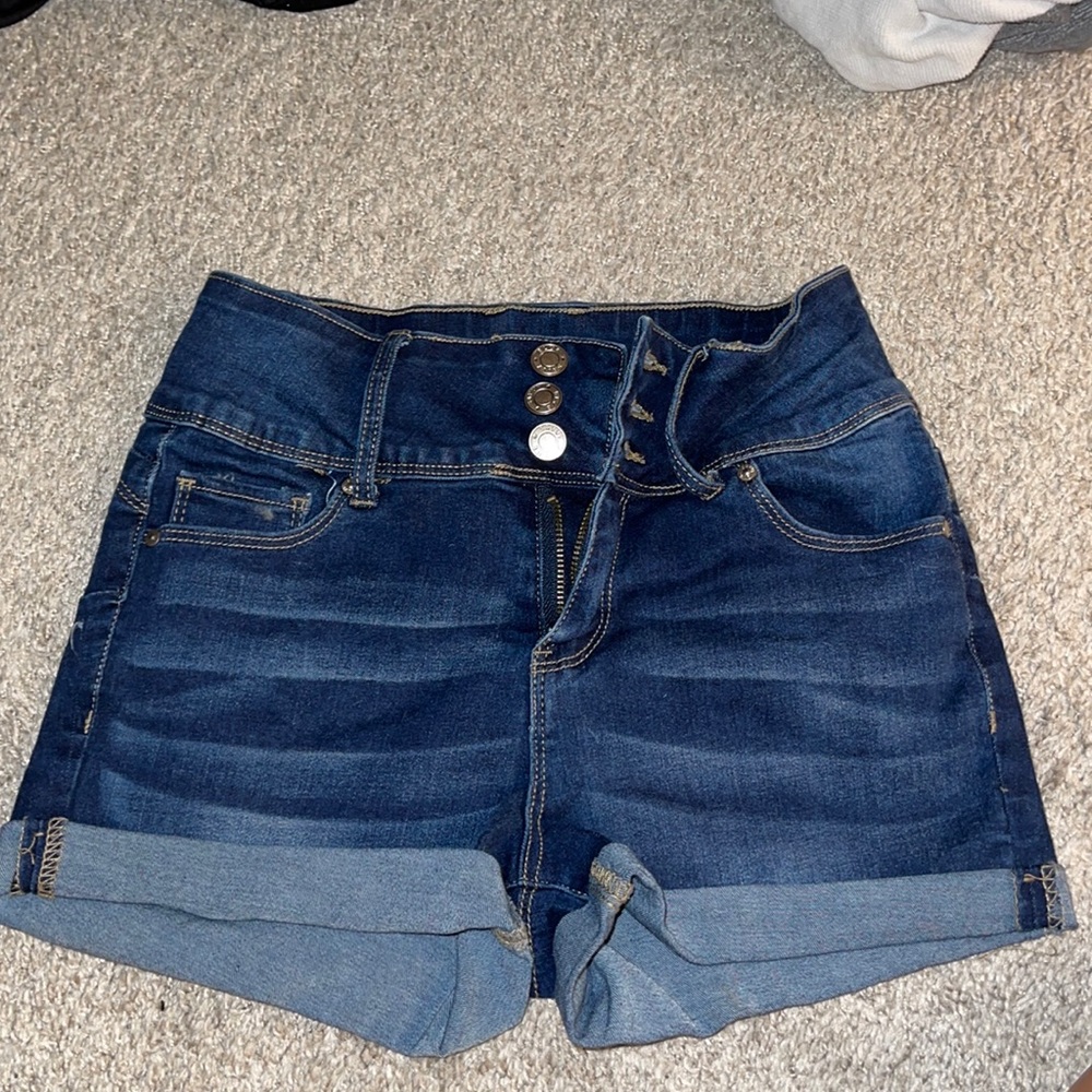 High-waisted blue jean shorts